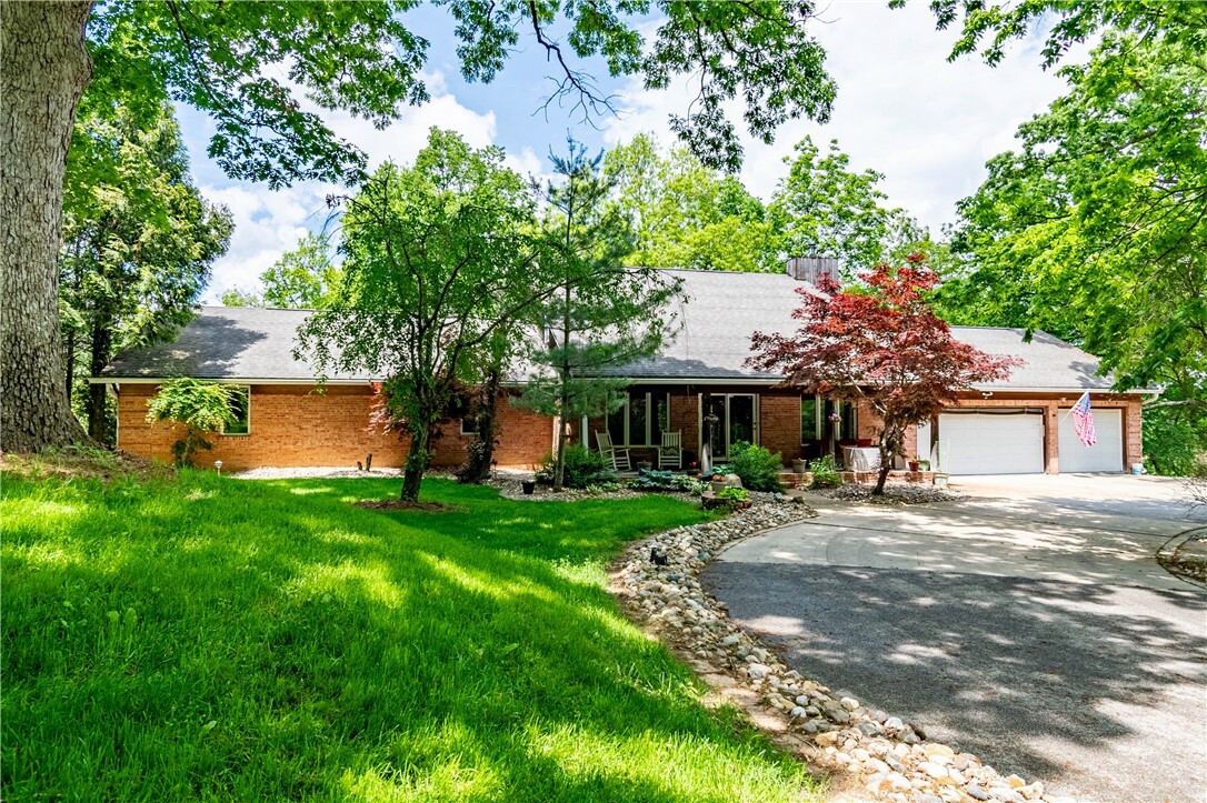 5353 E Reas Bridge Road  Decatur IL 62521 photo
