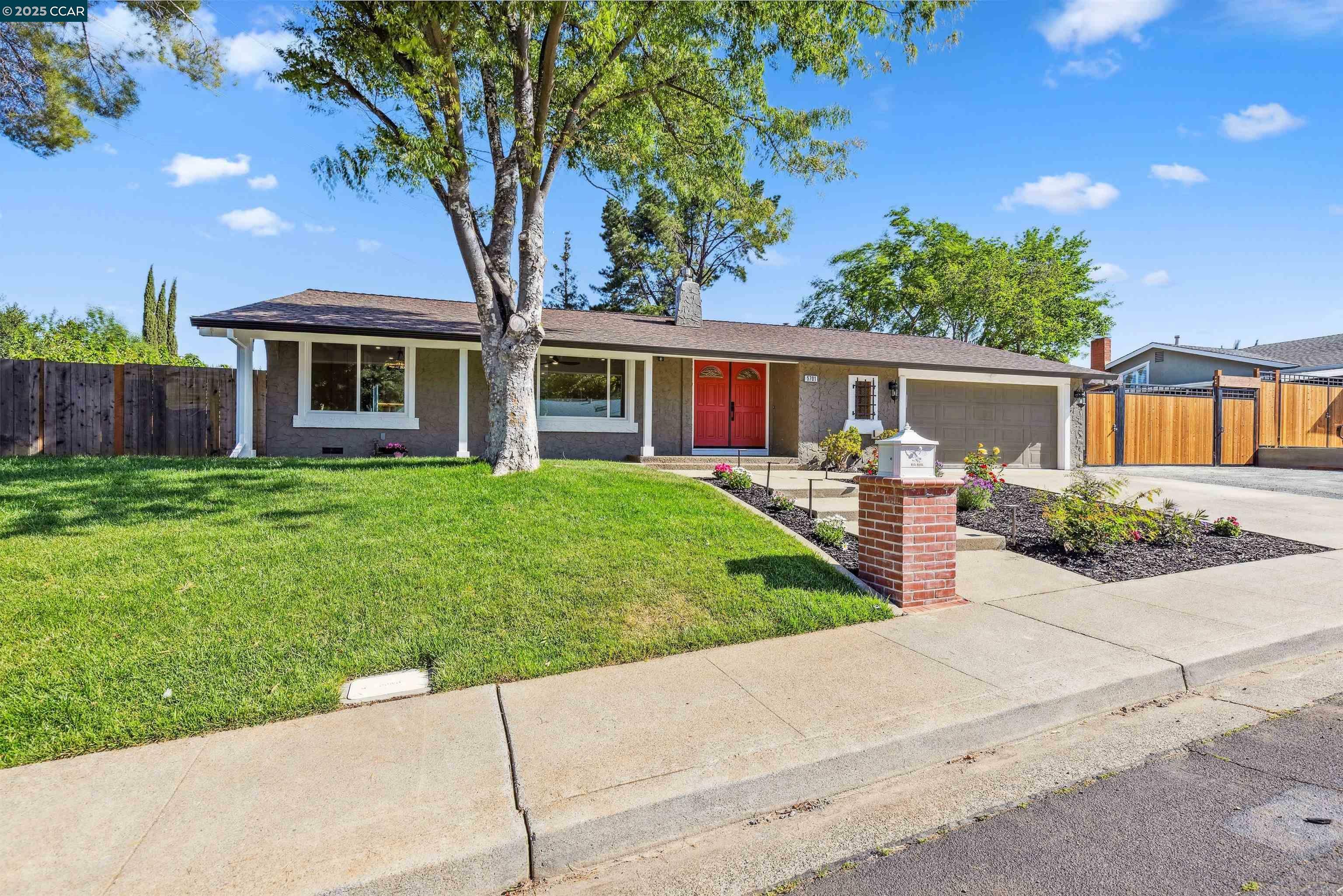 Property Photo: 5701 Lewis Way CA 94521