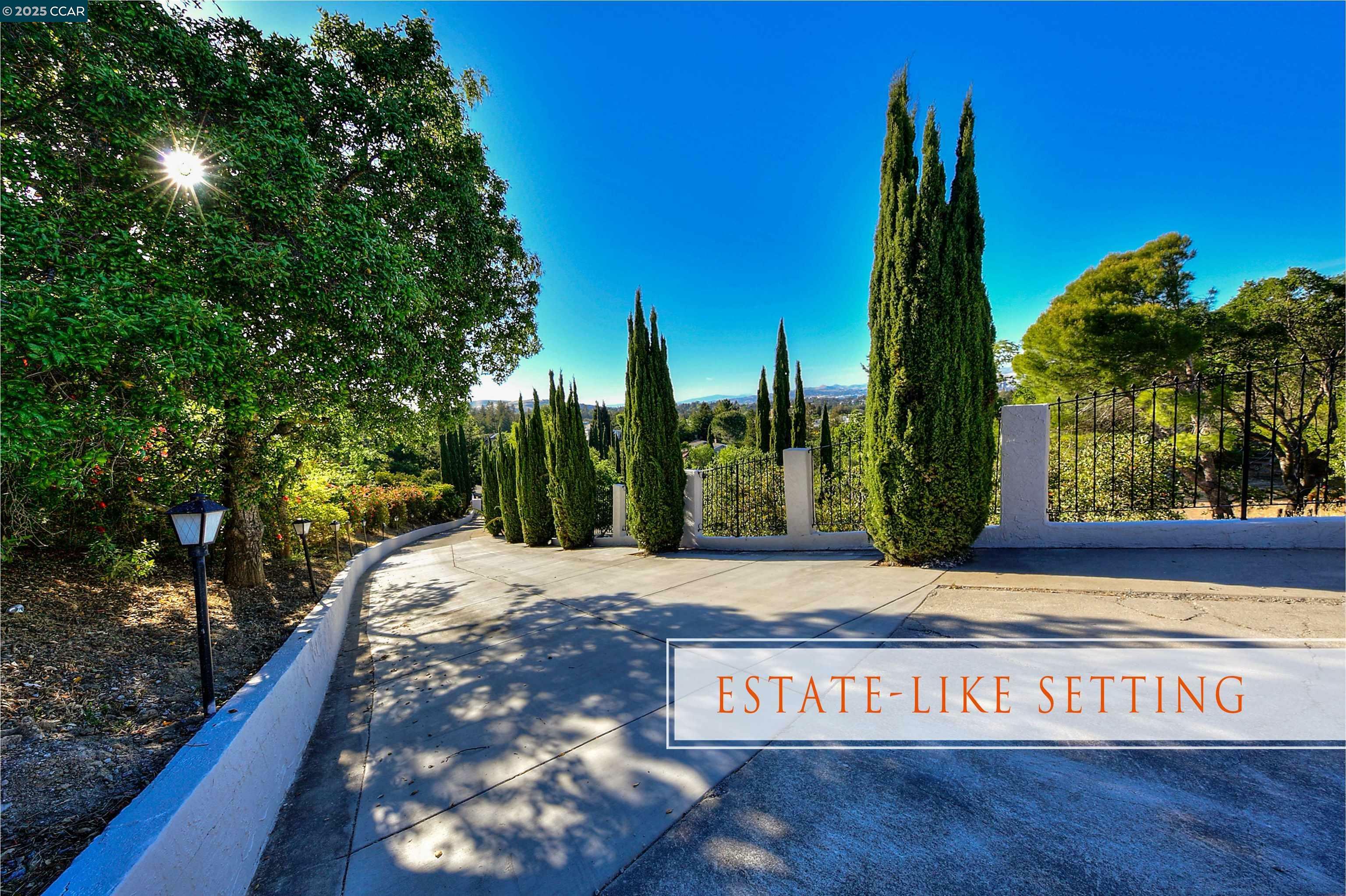 Property Photo: 1039 Veterans Ct CA 94553