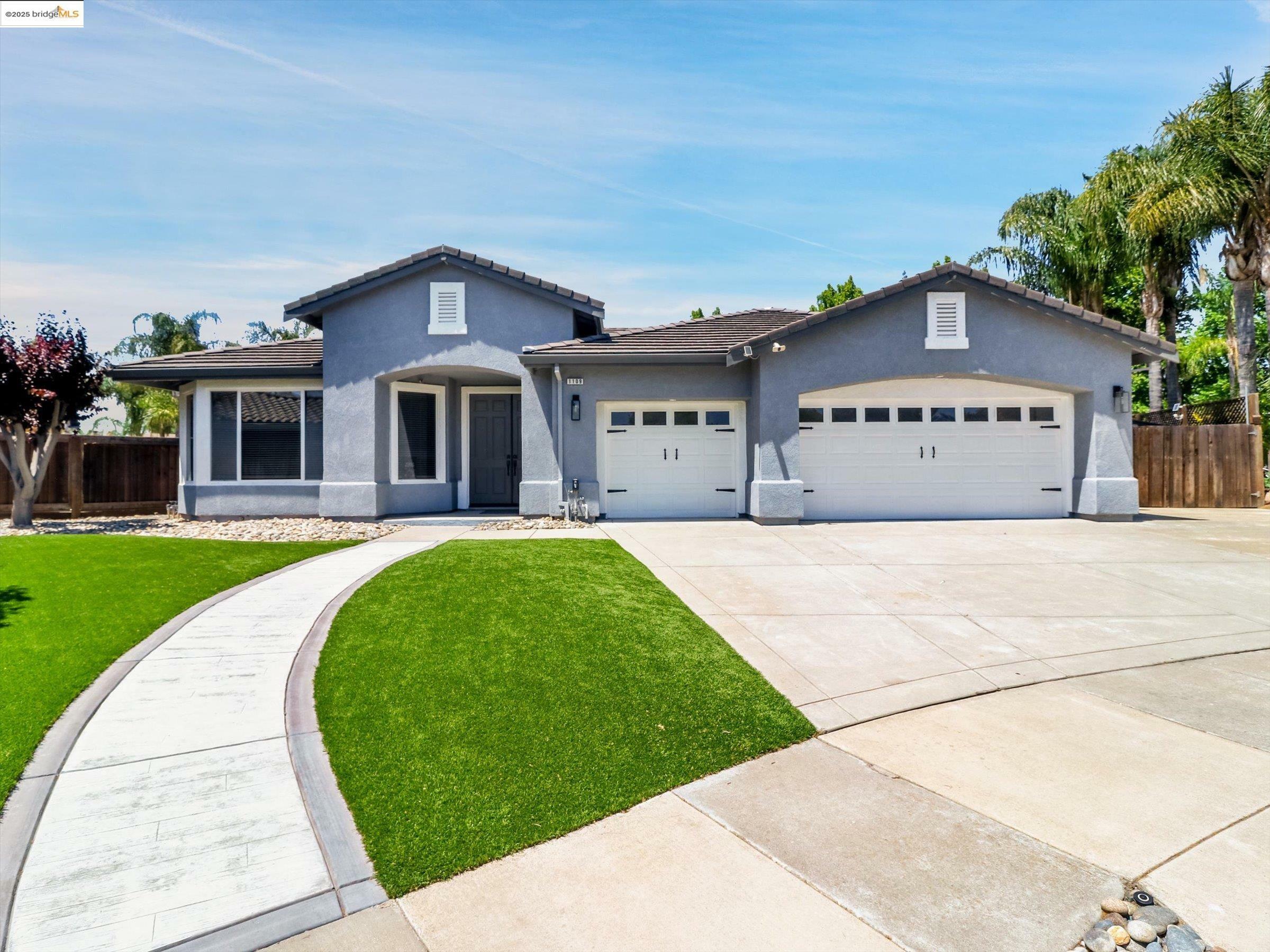 Property Photo: 1109 San Donato Ct CA 94513