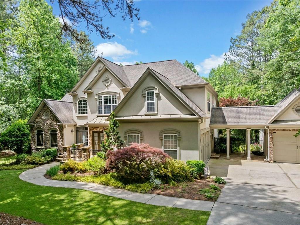 Property Photo: 8170 Hurakan Creek Crossing GA 30028