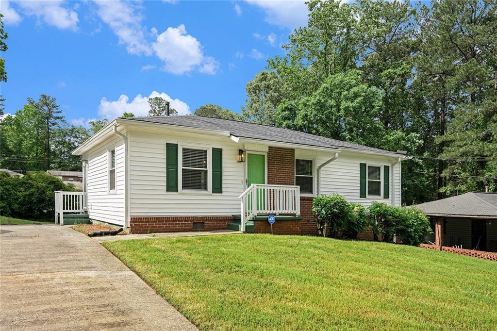 Property Photo: 3650 Croft Place NW GA 30331