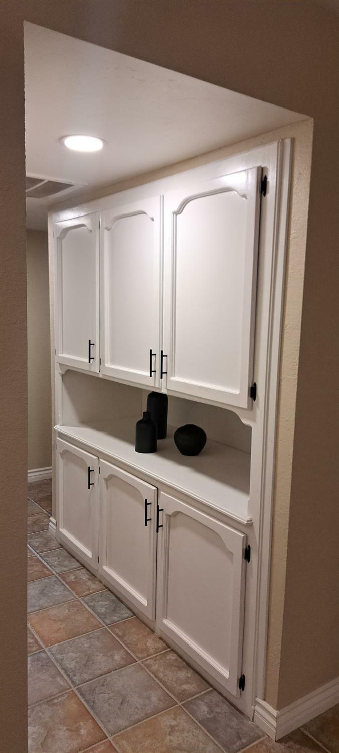 Property Photo: 1690 W Wall Lane CA 93257