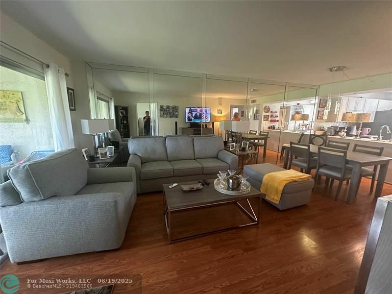 Property Photo: 4502 Martinique Way G2 FL 33066
