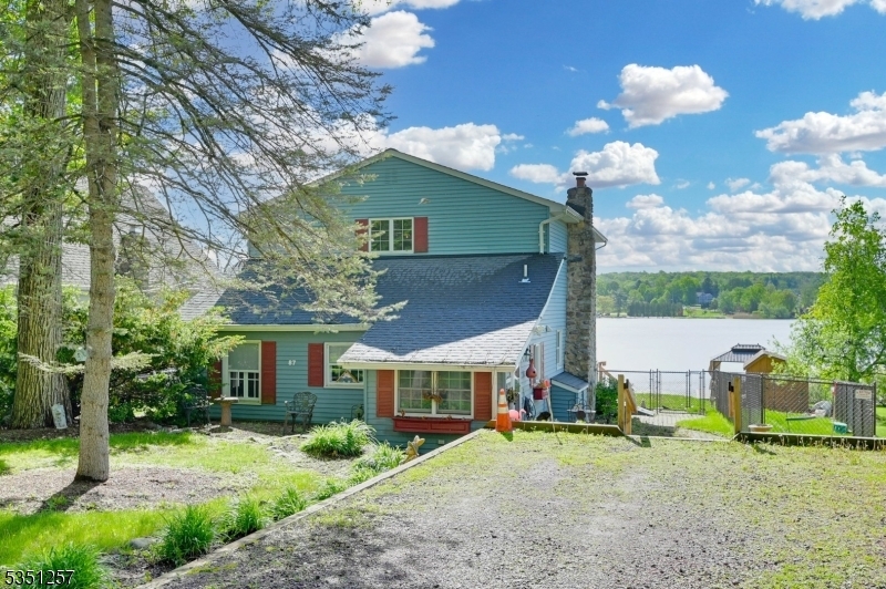 Property Photo: 87 Bearfort Rd NJ 07480