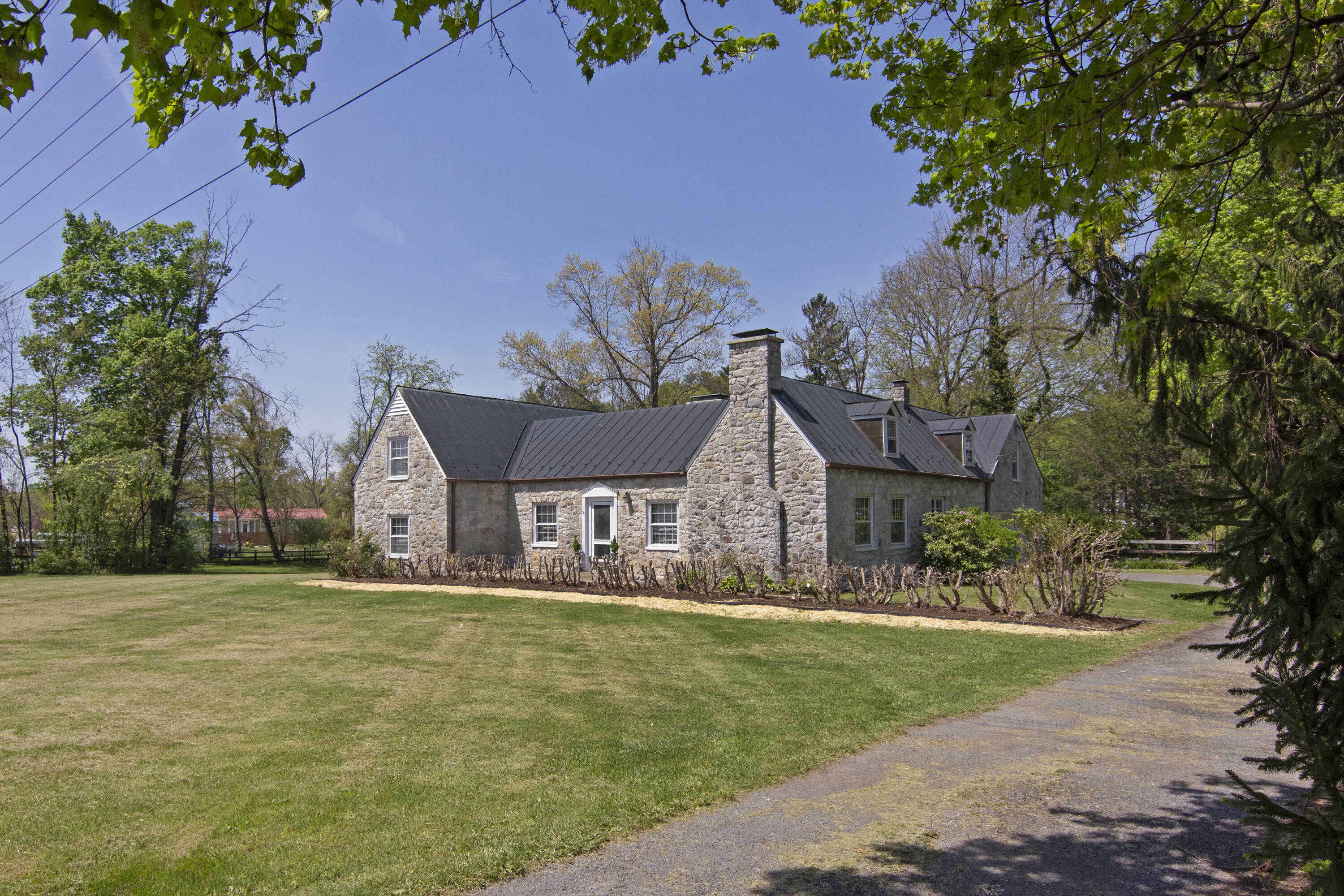 Property Photo: 8789 S Seneca Trl WV 24970
