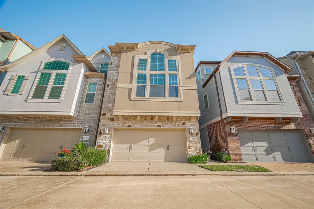 Property Photo: 11007 Acorn Falls Dr TX 77043