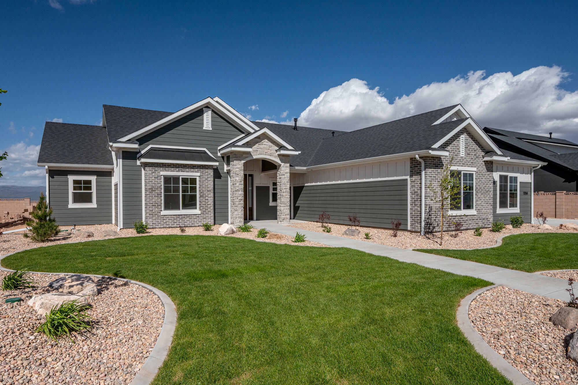 Property Photo: 1784 S Hidden Canyon Rd UT 84720