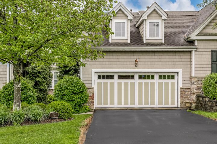 Property Photo:  36 Pinehurst Circle  NY 10950 