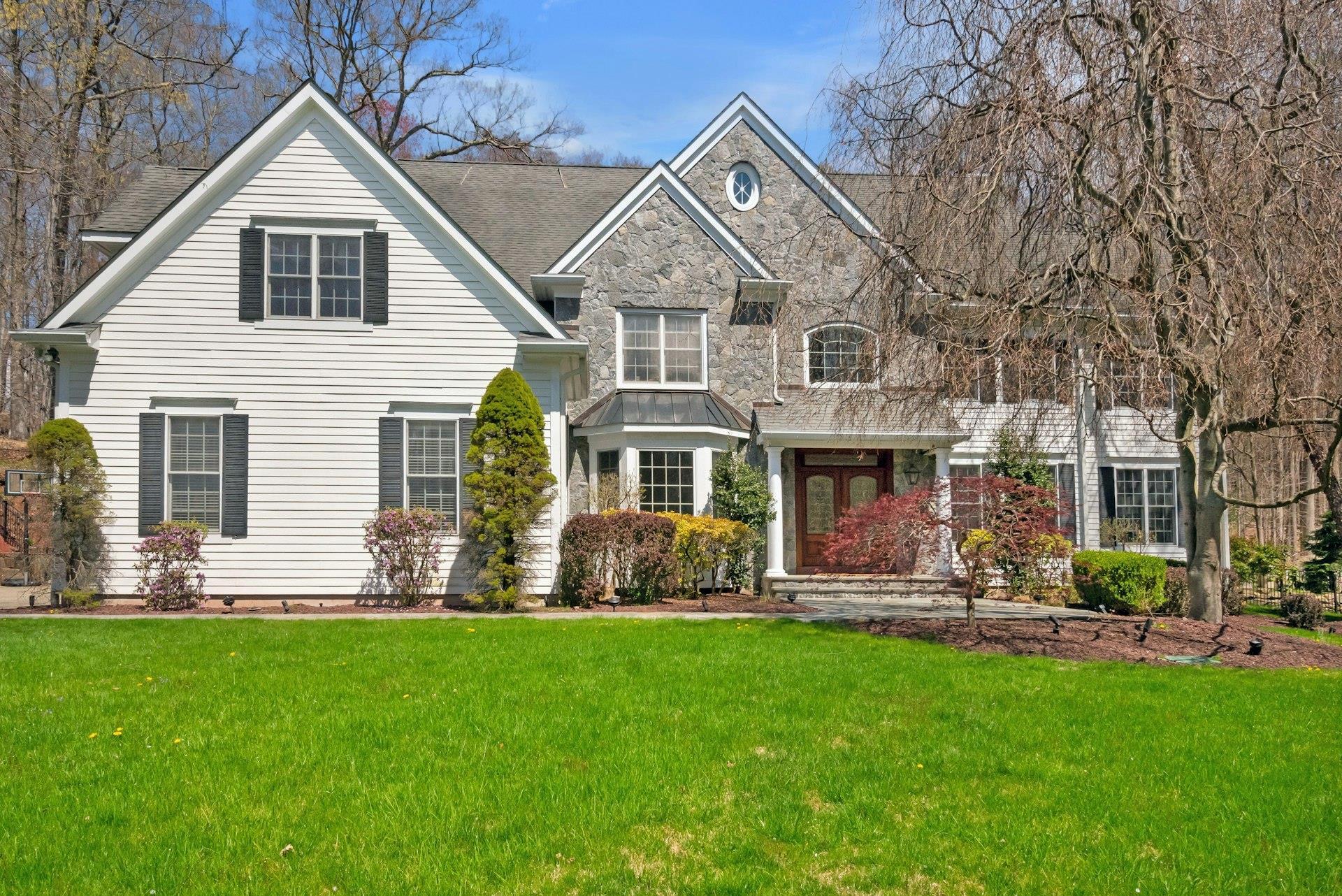 Property Photo:  1988 Beekman Court  NY 10598 