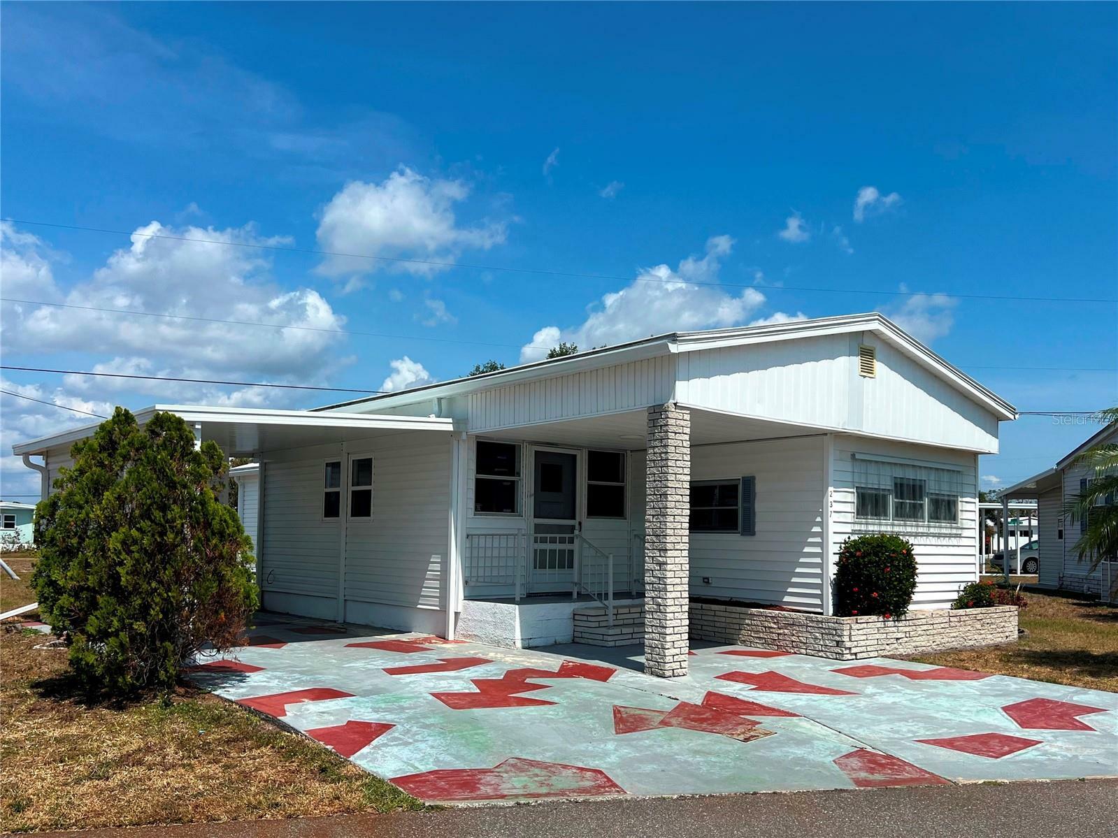 Property Photo: 237 Blackburn Boulevard FL 34287