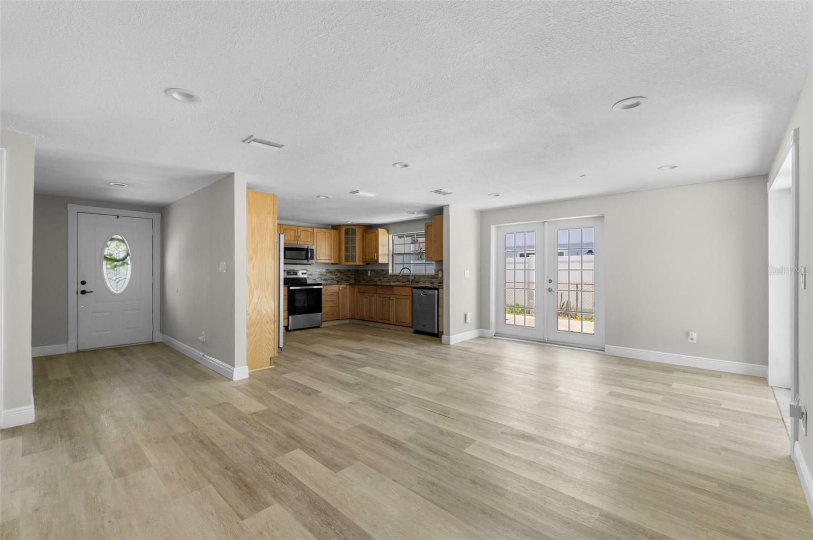 Property Photo: 6812 Fountain Avenue FL 33634