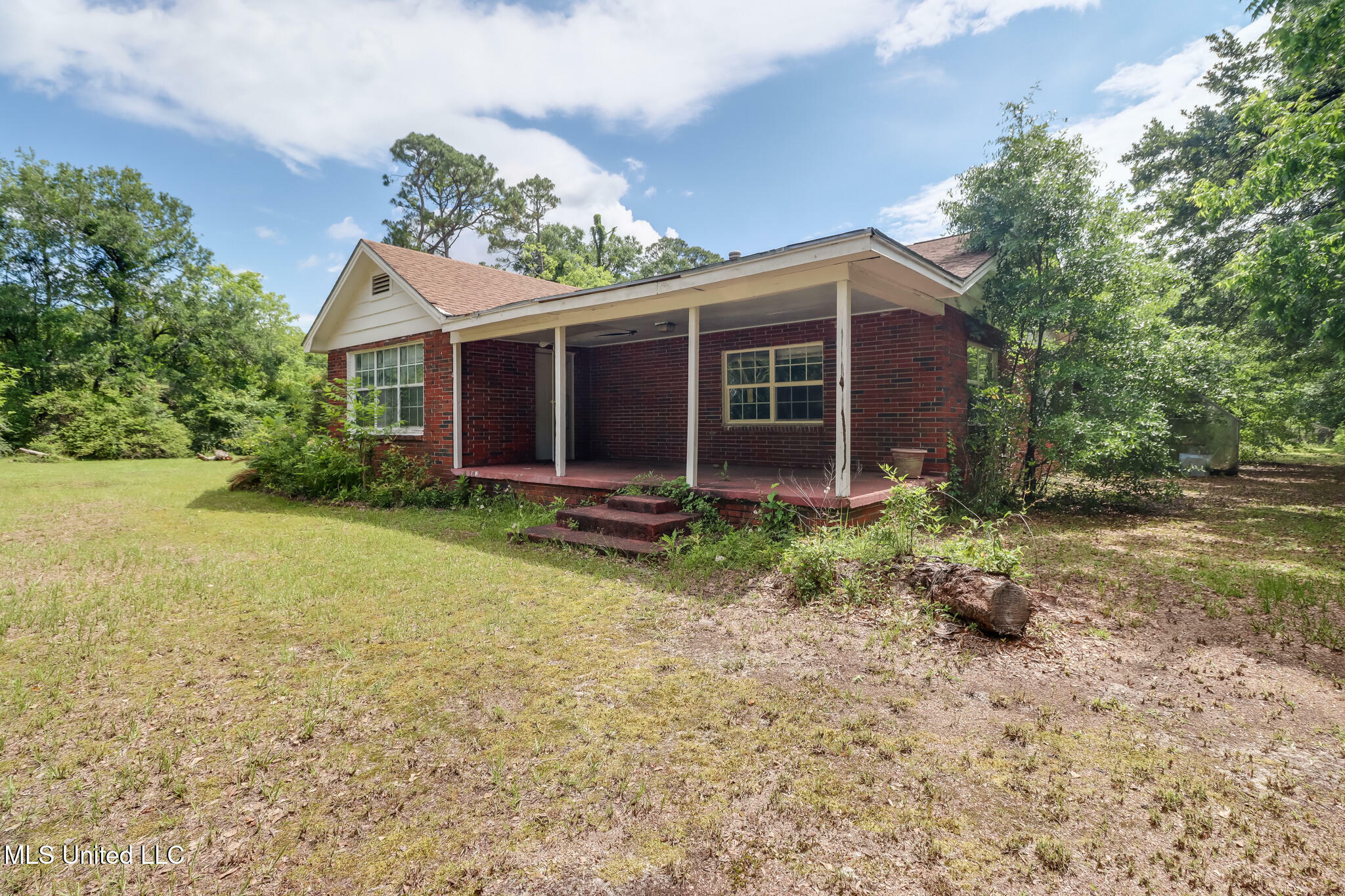 Property Photo: 3008 Papania Lane MS 39501