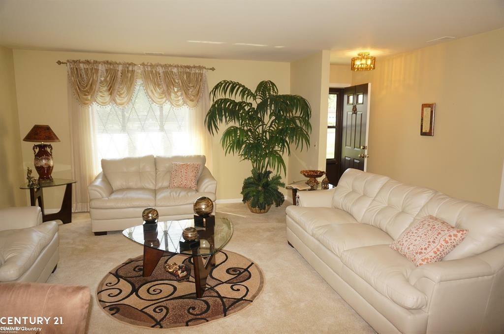 Property Photo: 13912 Harrington Drive MI 48088