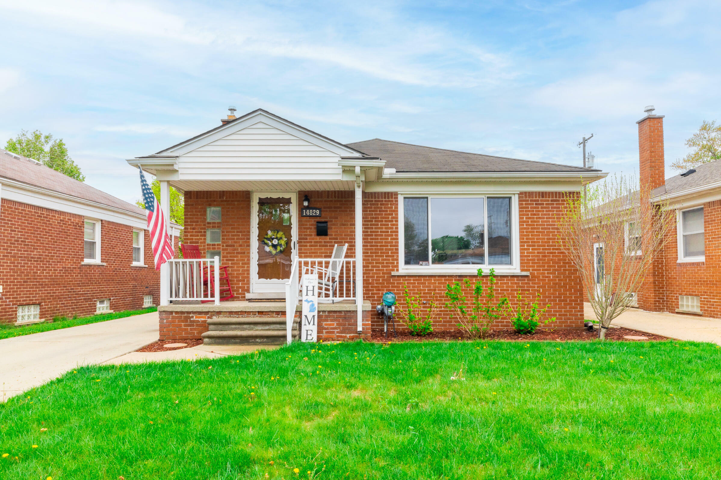 Property Photo: 14829 Arlington Avenue MI 48101