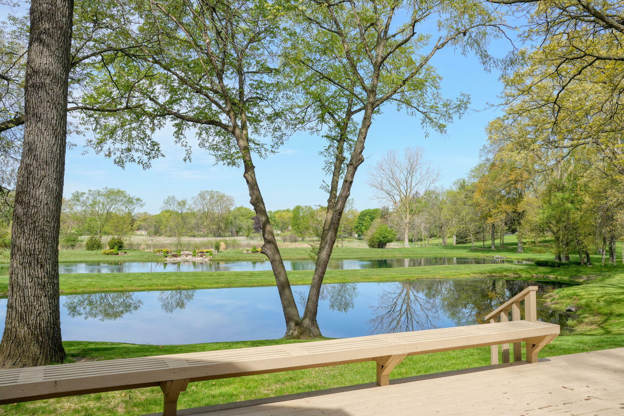 Property Photo: 216 Wickenham Drive MI 49283