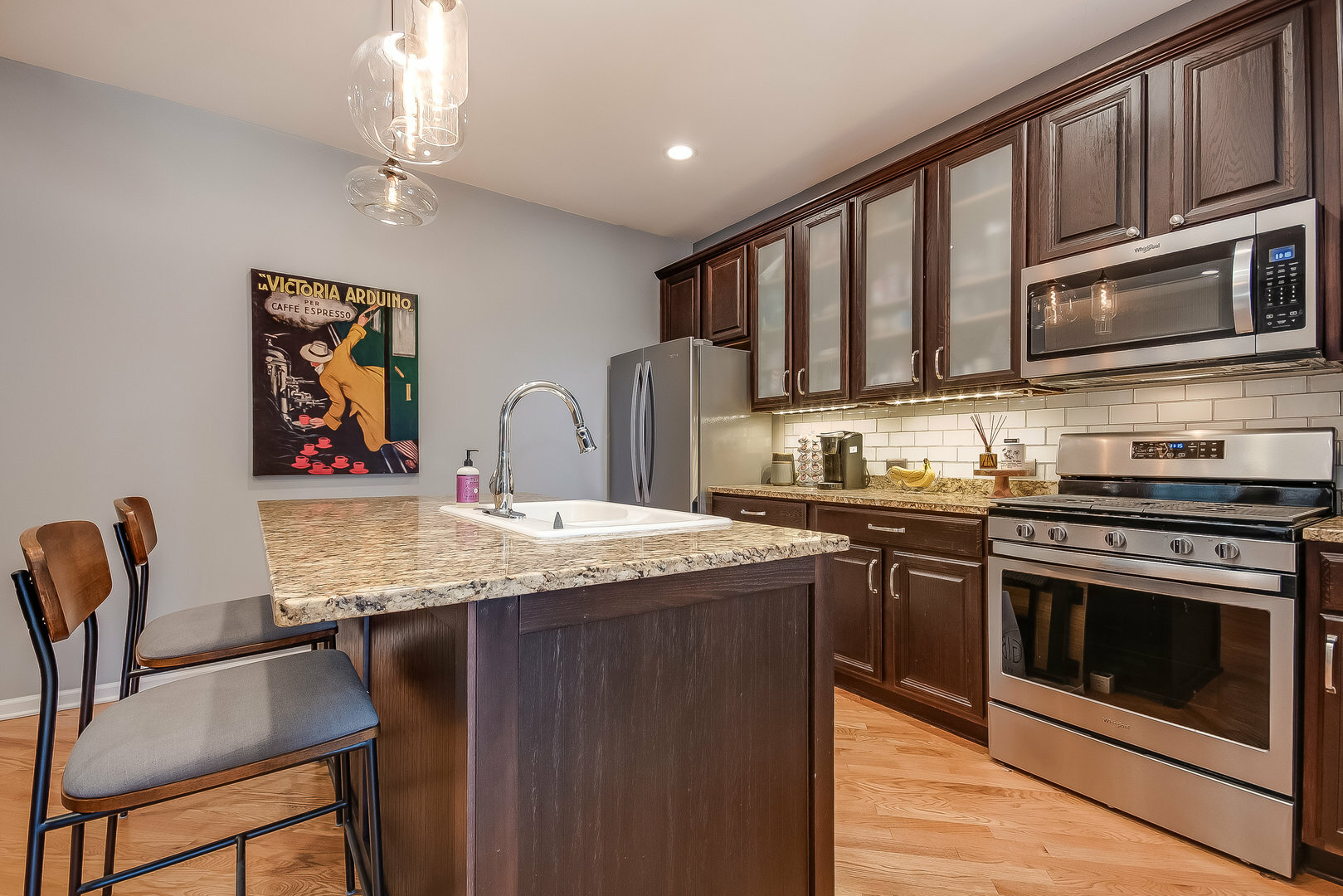 Property Photo: 1709 N Dayton Street 1 IL 60614