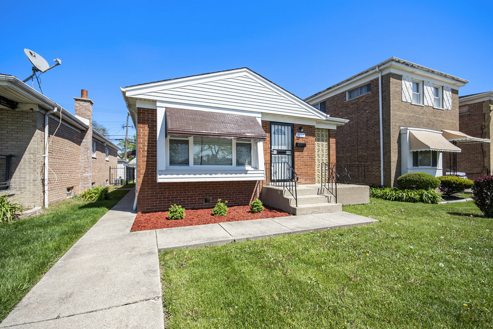 Property Photo: 9141 S Halsted Street IL 60620