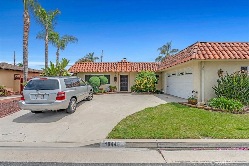 Property Photo: 10440 Manzanar Avenue CA 90241