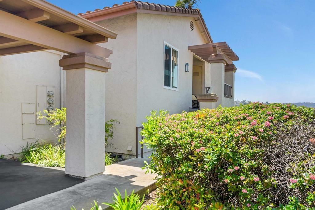 Property Photo: 7488 Altiva Pl CA 92009