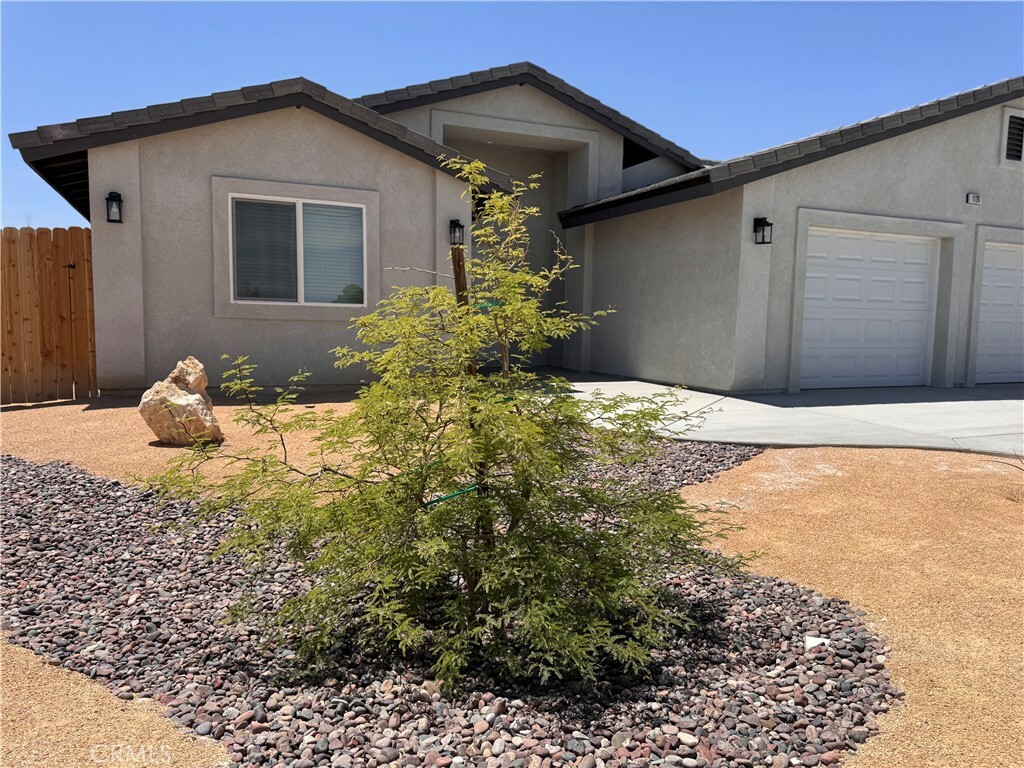 Property Photo:  1120 Tecate Drive  CA 92311 