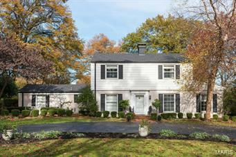 1 Nassau Drive  Ladue MO 63124 photo