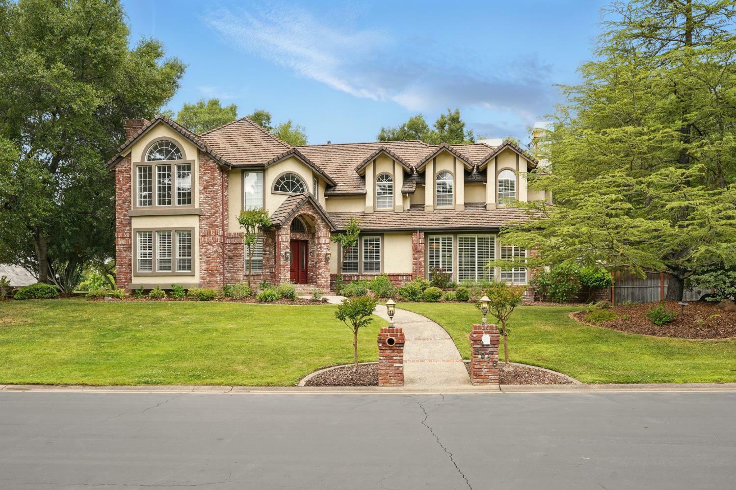 Property Photo: 5928 Wedgewood Drive CA 95746