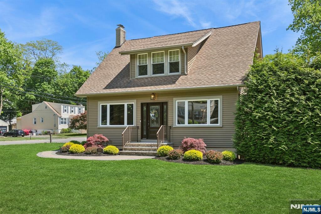 100 Mountain Avenue  North Caldwell NJ 07006 photo