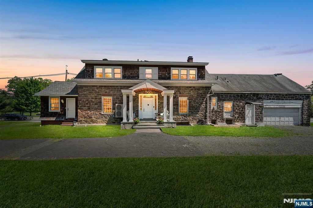 Property Photo:  868 Goffle Road  NJ 07506 