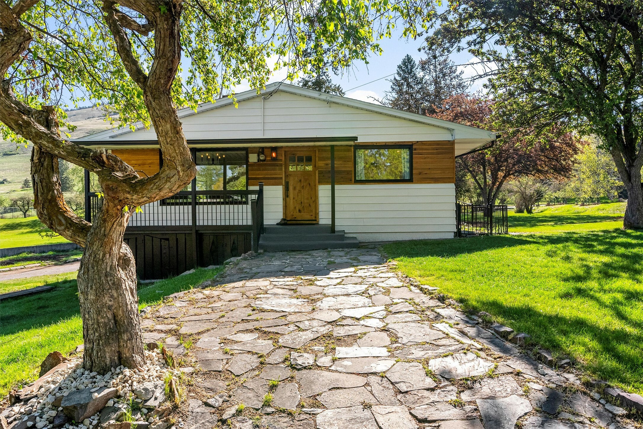 Property Photo: 110 Hillcrest Loop MT 59803