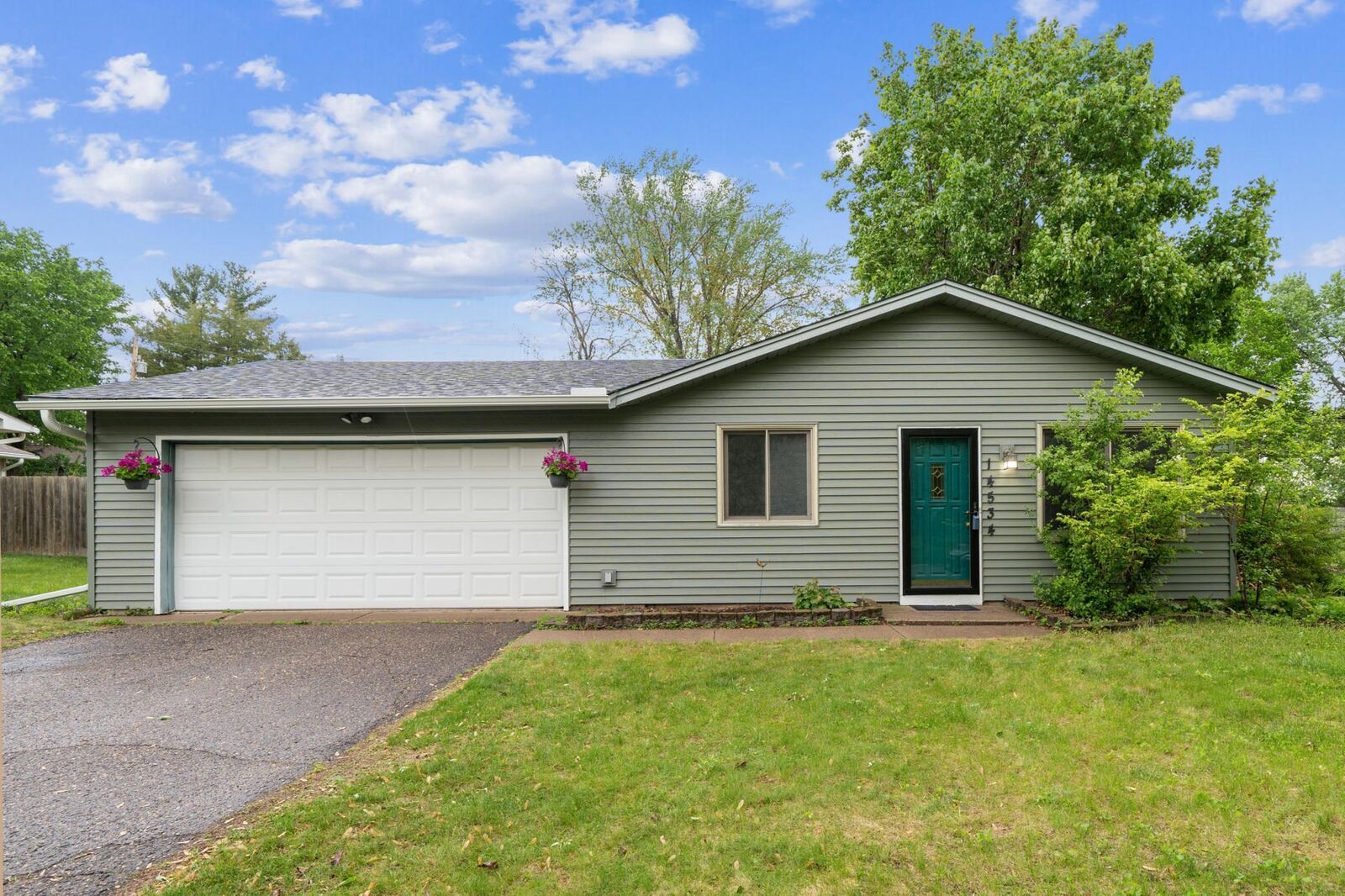 Property Photo:  14534 Upper 56th Street N  MN 55082 