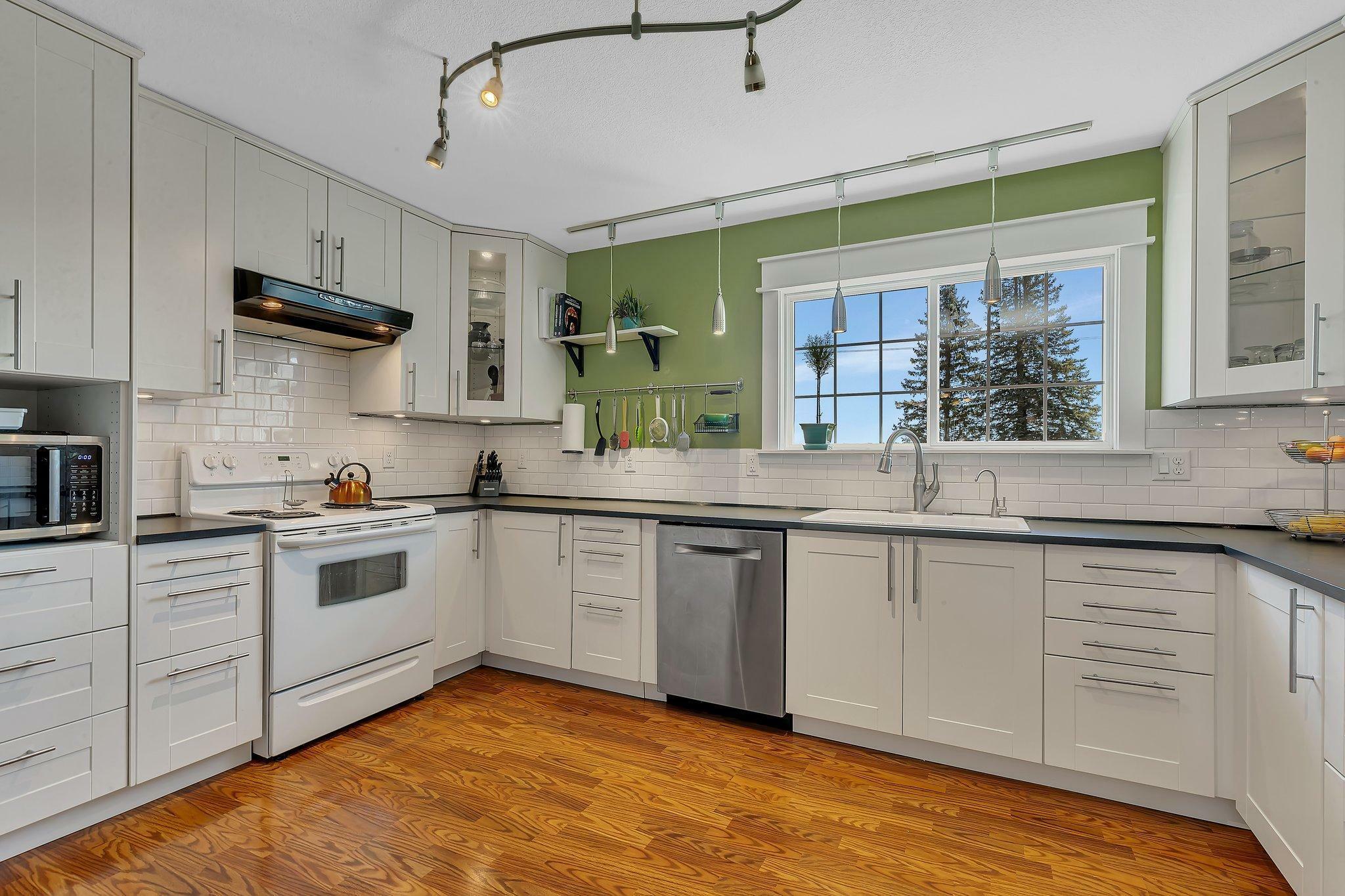 Property Photo: 26063 County Road 2 MN 56301