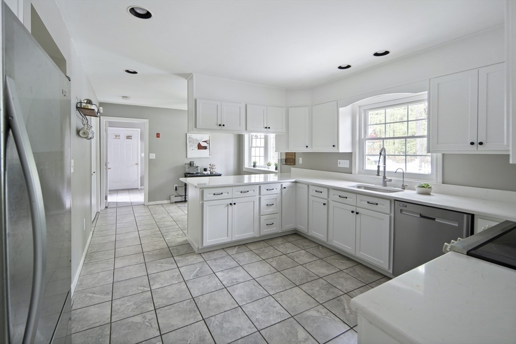 Property Photo: 192 Parker St MA 01754