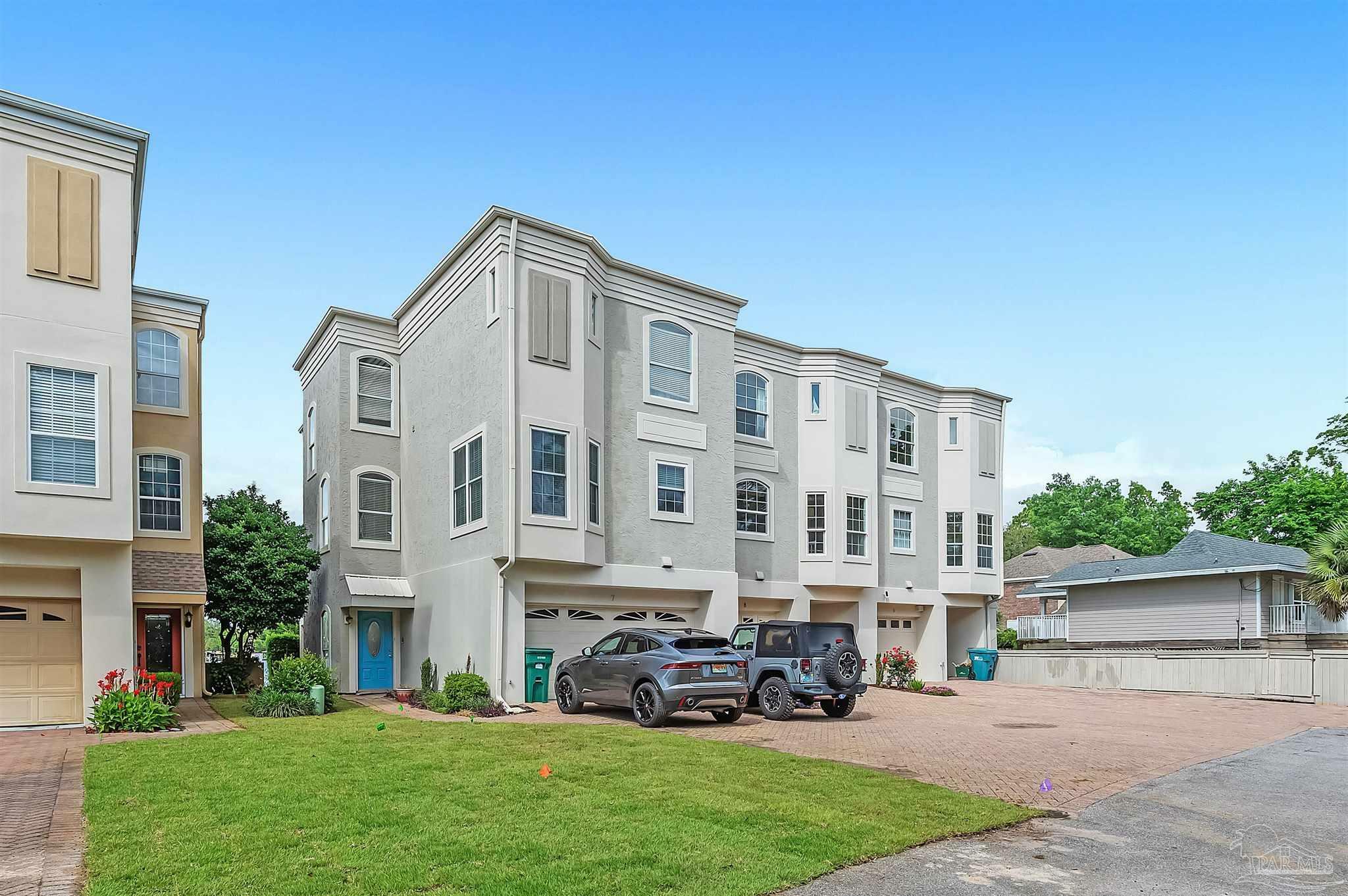 Property Photo: 53 Yacht Club Dr 8 FL 32548