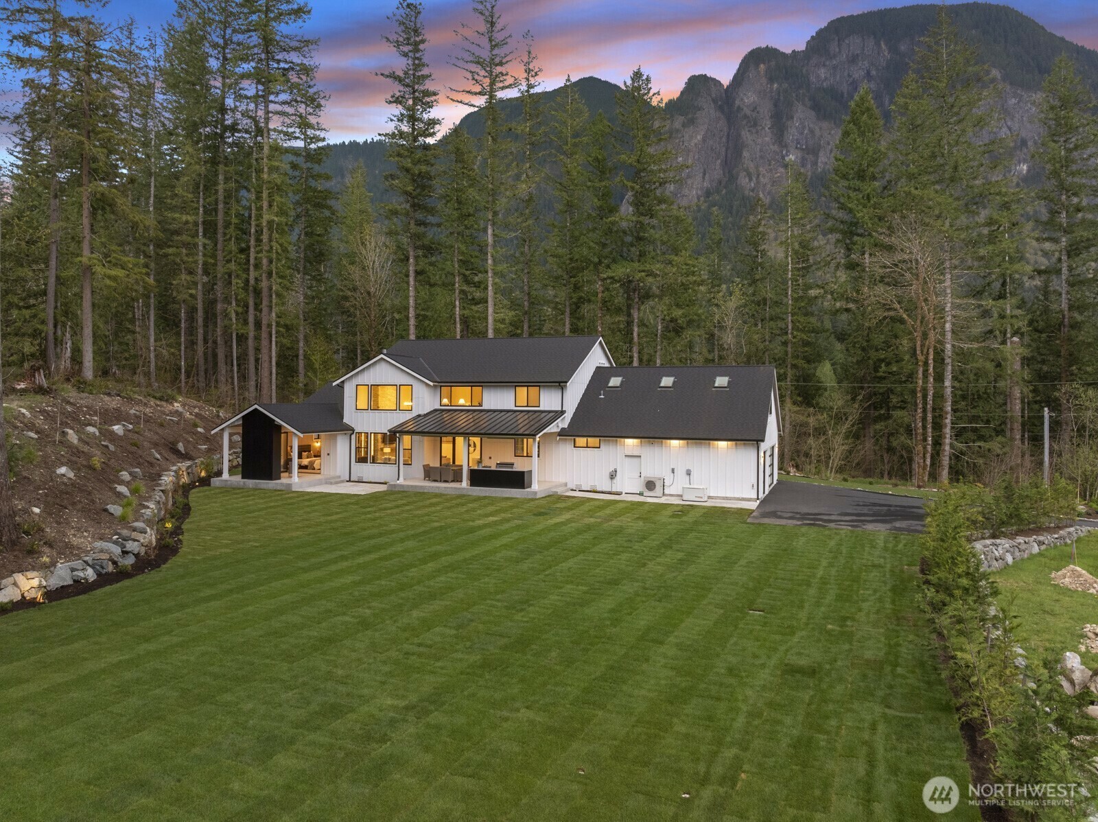 Property Photo: 6993 N Fork Road SE WA 98065