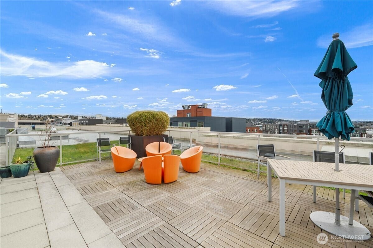 Property Photo: 1760 NW 56th Street 221 WA 98107