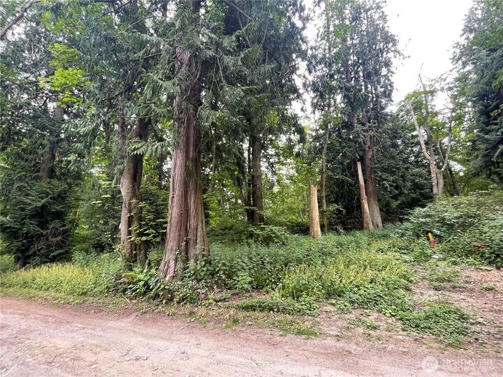 Property Photo:  52 F  Saratoga Drive  WA 98206 