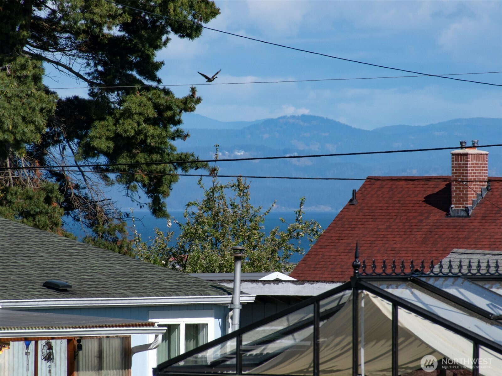 Property Photo: 2220 E Fourth Avenue WA 98362