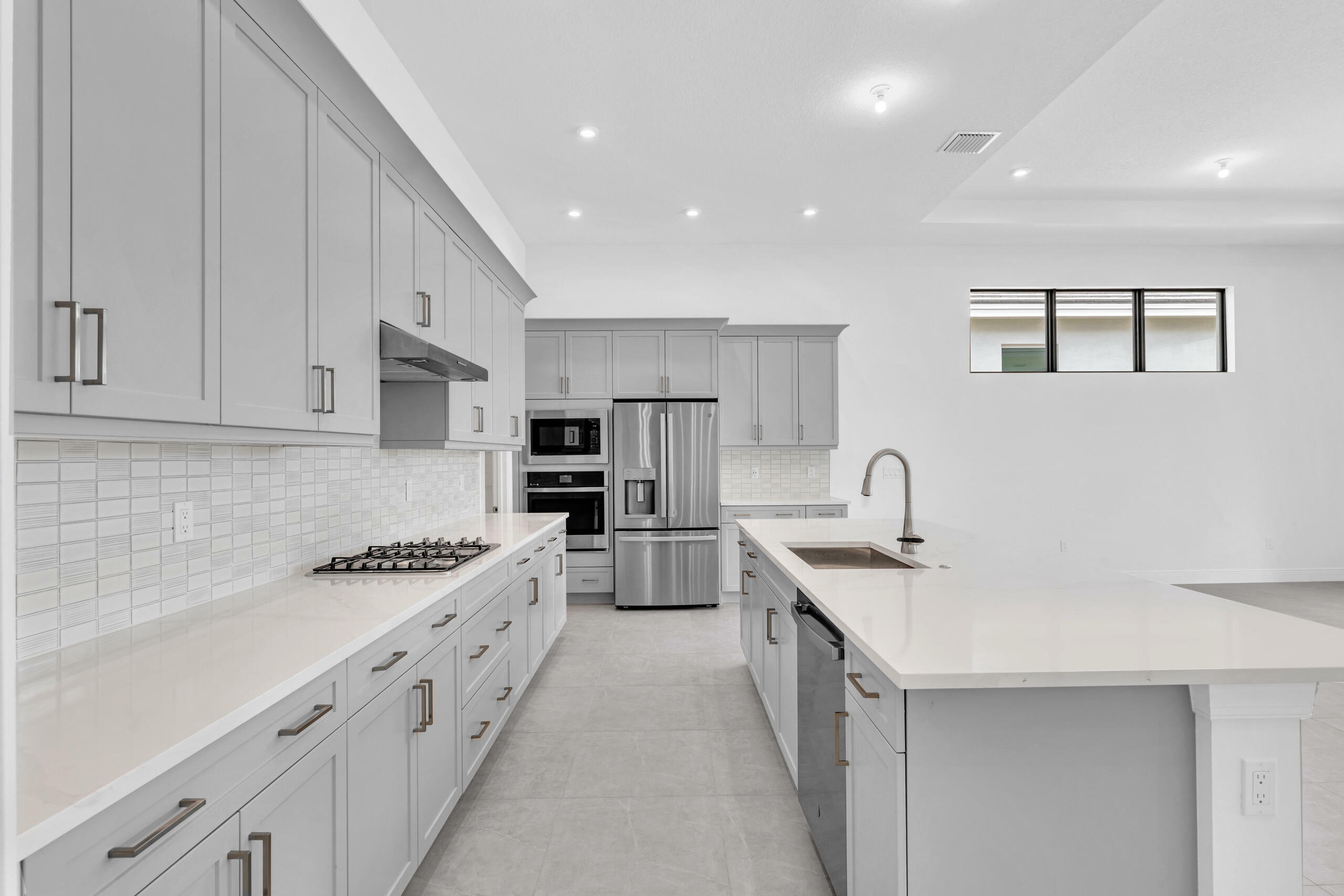 Property Photo:  2760 SE Ashfield Drive  FL 34984 