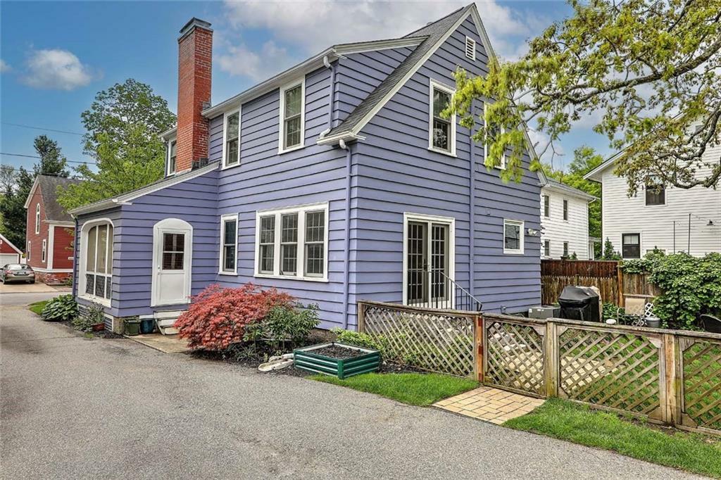Property Photo:  10 Clarendon Avenue  RI 02906 
