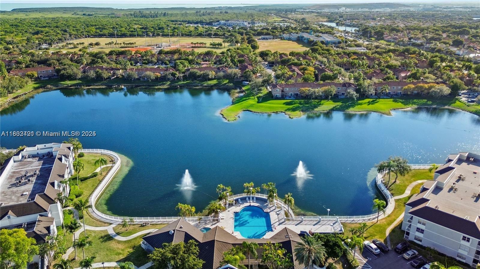 Property Photo: 8670 SW 212th St 306 FL 33189