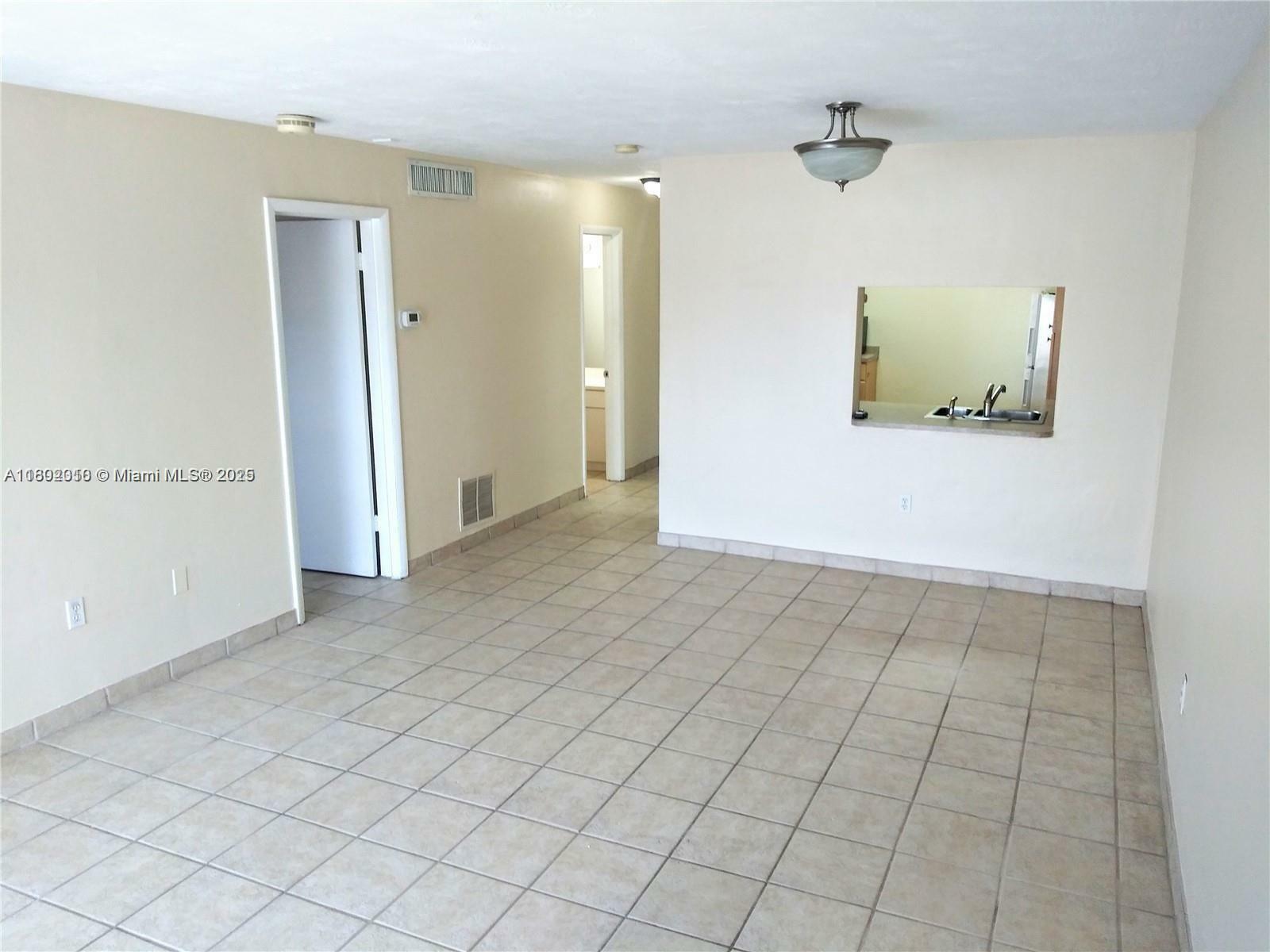 Property Photo: 9631 SW 77th Ave 303C FL 33156