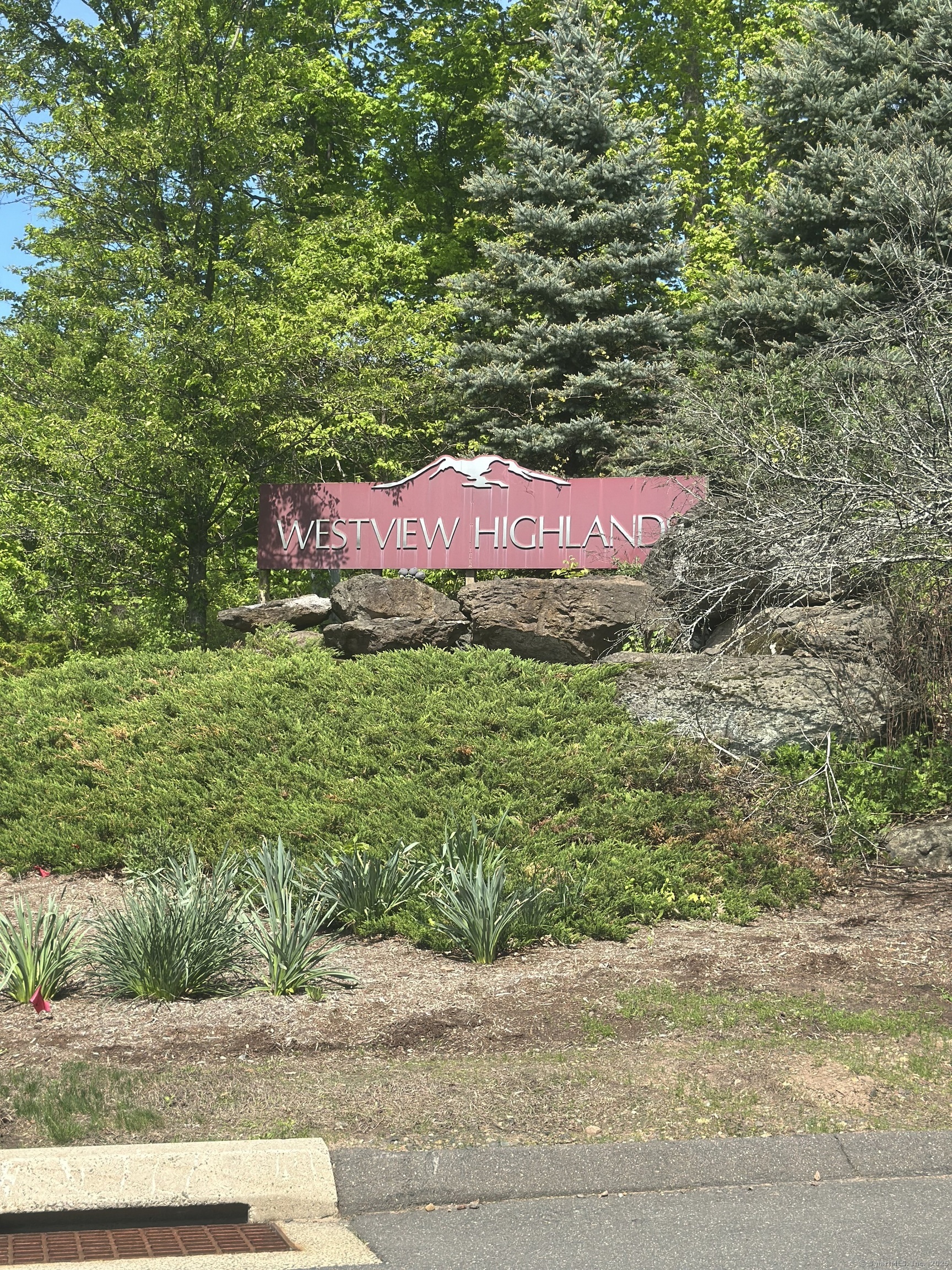 Property Photo: 95 South Ridge Lane D201 CT 06037