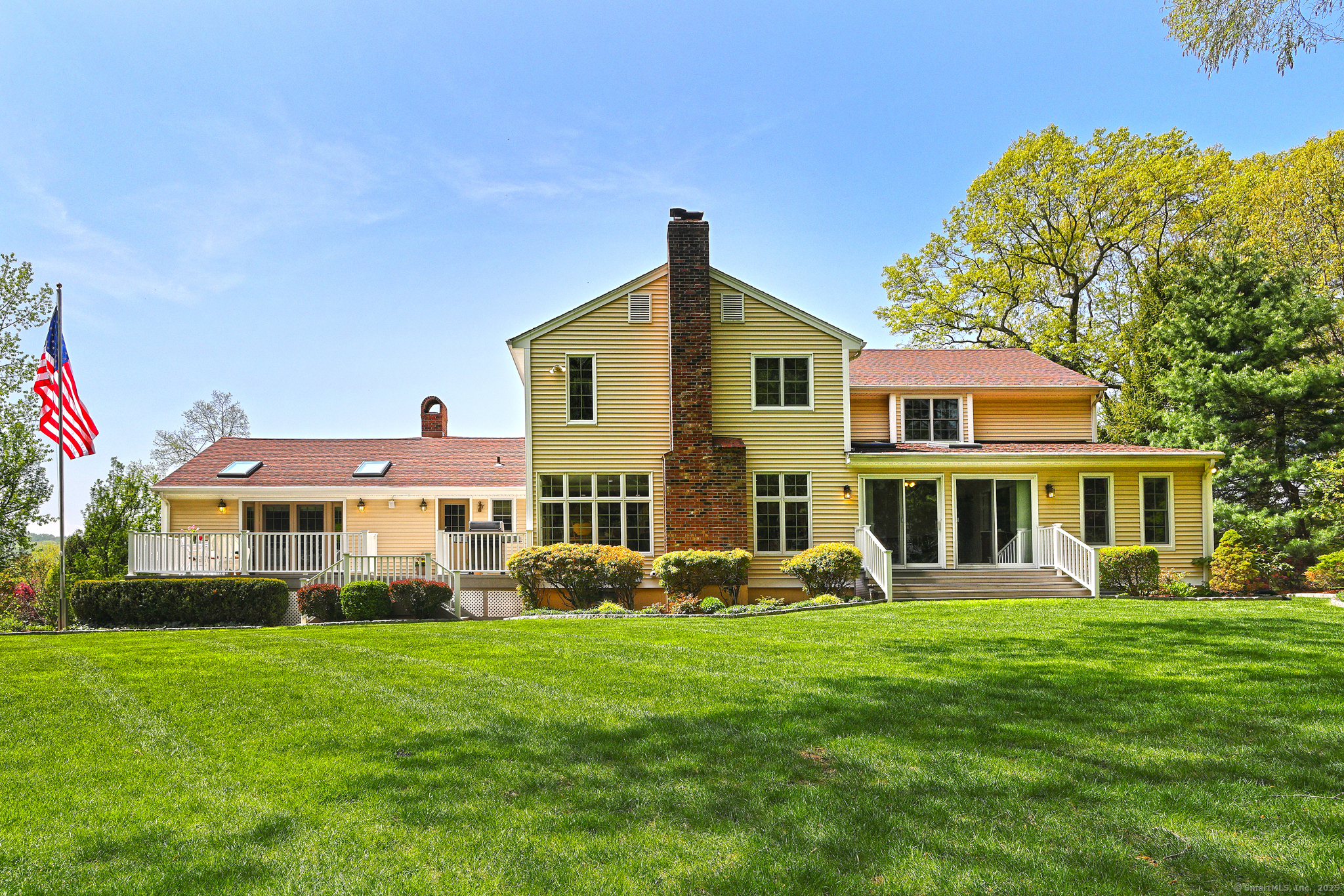 Property Photo: 684 Aspen Lane CT 06477
