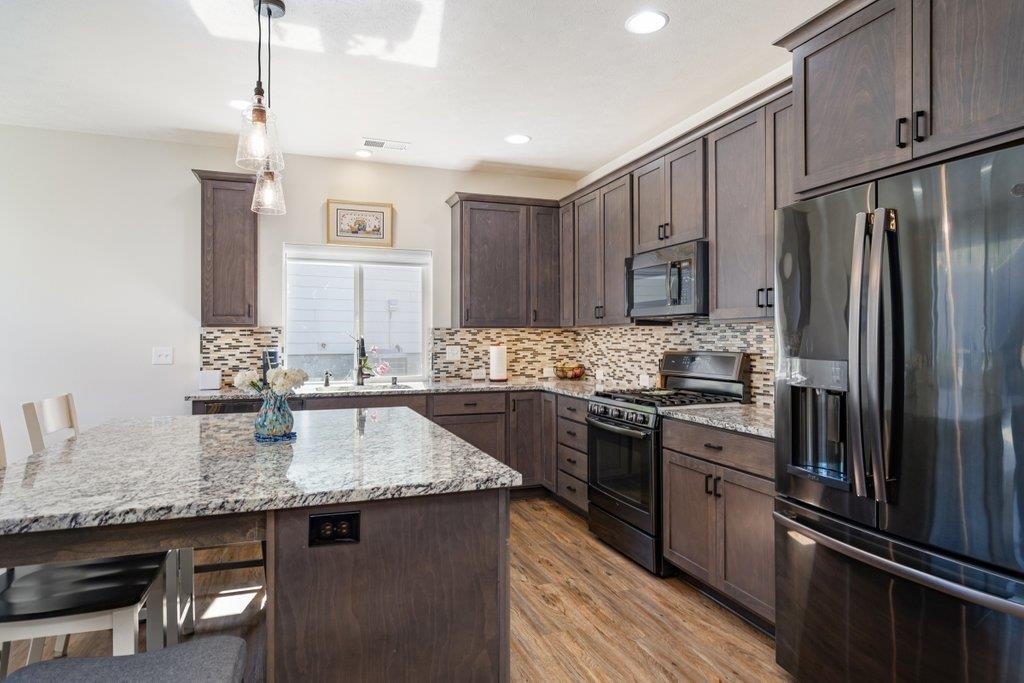 Property Photo: 2907 S Sonora Dr WA 99037
