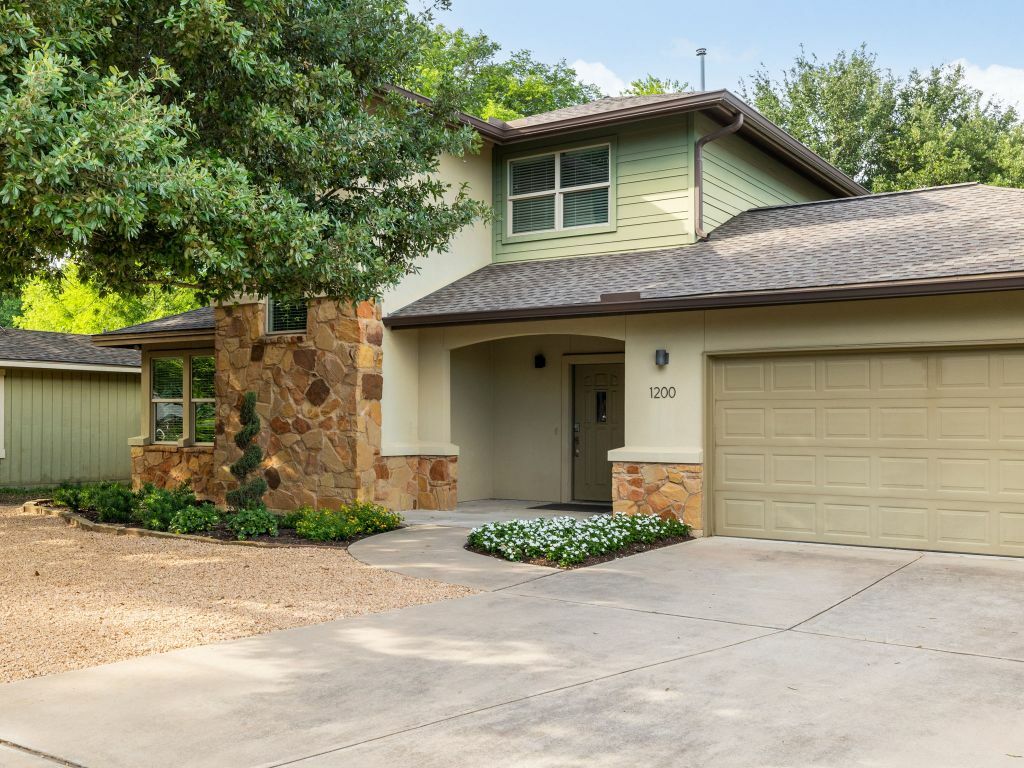 Property Photo: 1200 Marcy Street TX 78745