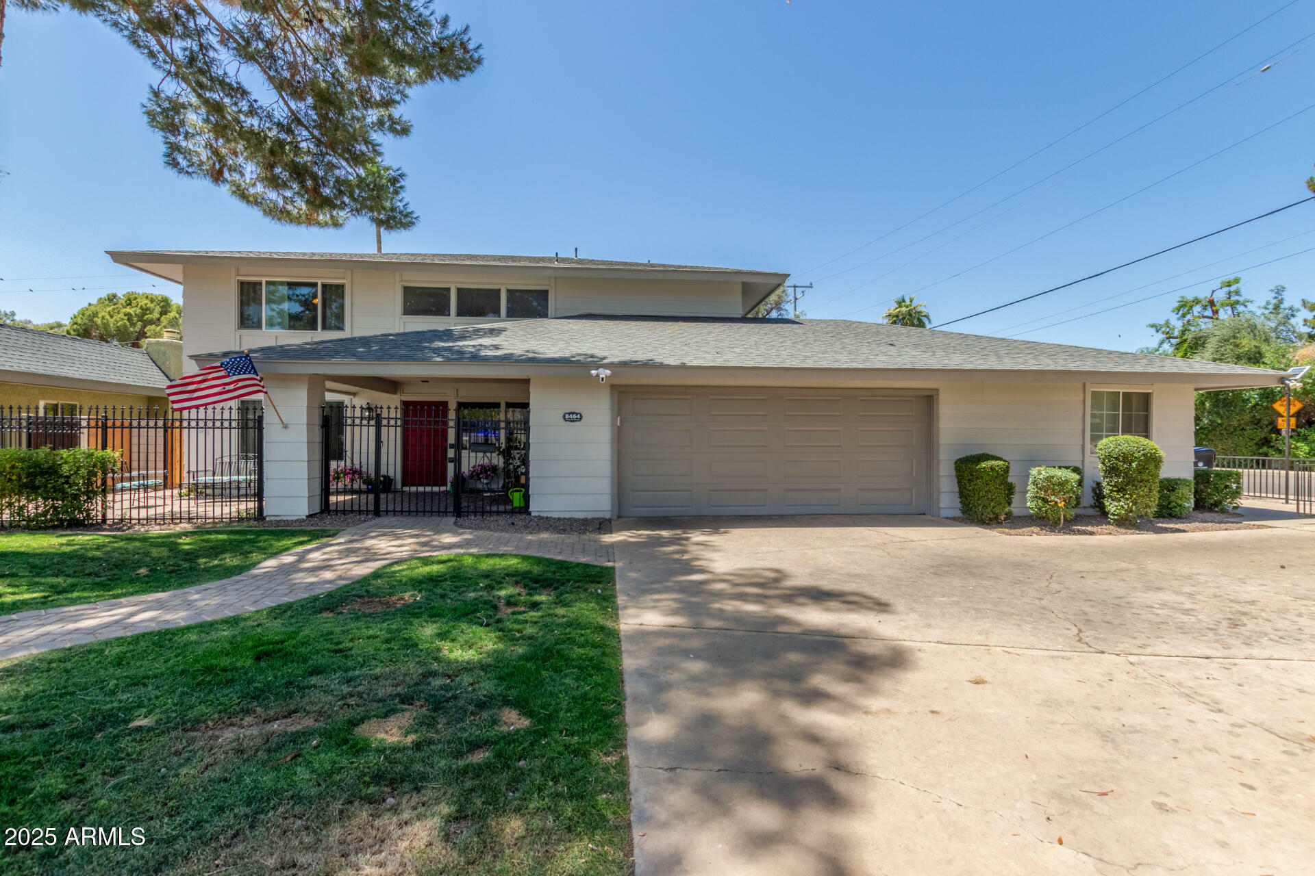 8464 N 7th Avenue  Phoenix AZ 85021 photo