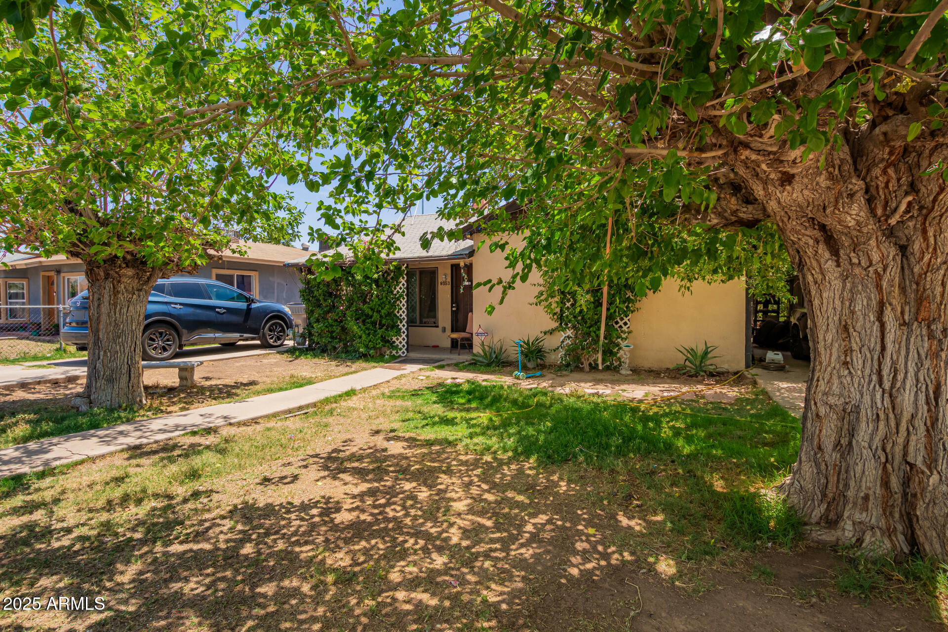 Property Photo: 9353 W Monroe Street AZ 85353