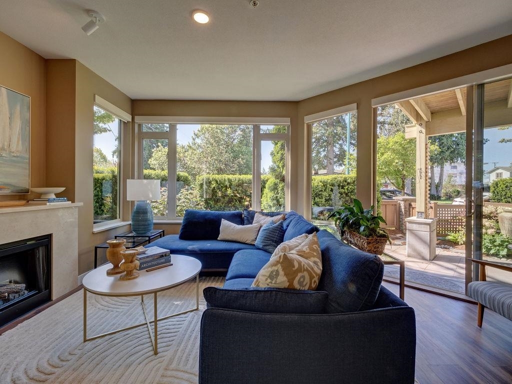 Property Photo: 5160 Davis Bay Road 115 BC V7Z 0H3