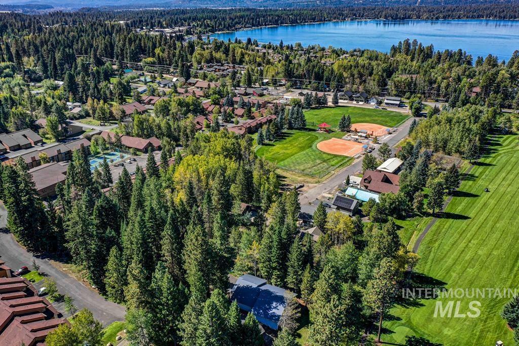 Property Photo:  804 Fairway Dr.  ID 83638 